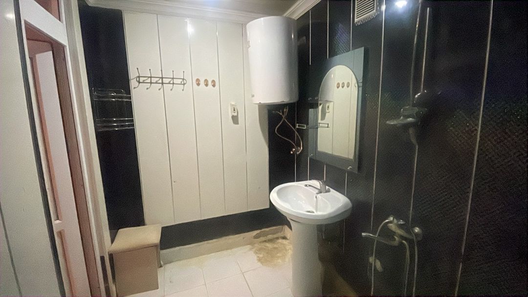 Satılır 2 otaqlı köhnə tikili 57 m² — Mənzil, Bakı (10)