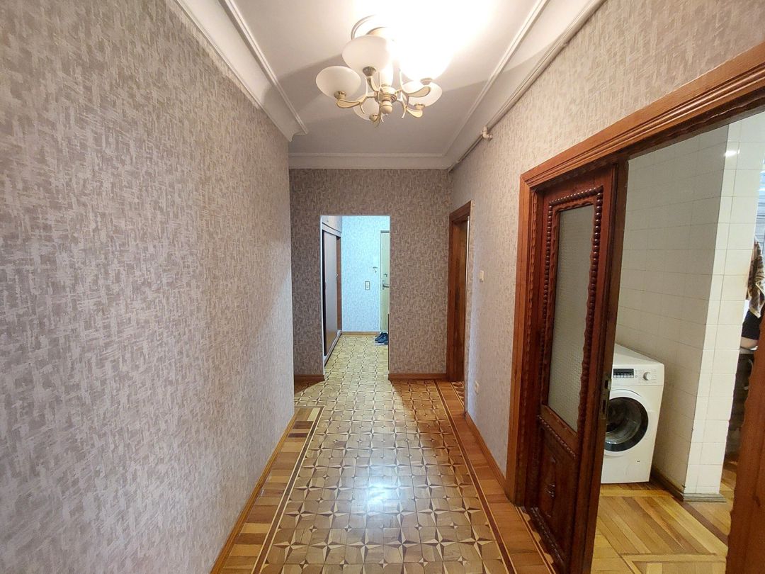 Satılır 5 otaqlı köhnə tikili 133 m² — Mənzil, Bakı (5)