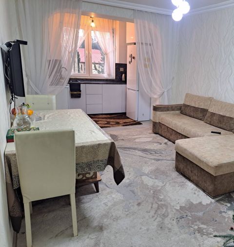Satılır 2 otaqlı köhnə tikili 50 m² — Bakı