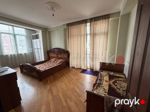 İcarəyə verilir 3 otaqlı yeni tikili 130 m²