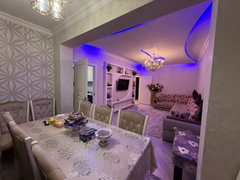 Satılır 3 otaqlı köhnə tikili 70 m² — Bakı