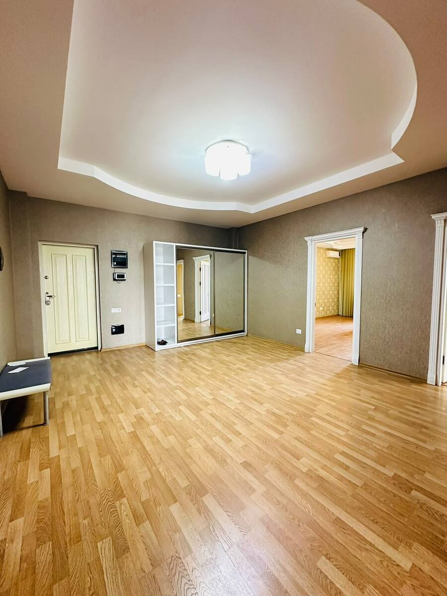 İcarəyə verilir 4 otaqlı yeni tikili 200 m² — Mənzil, Bakı (10)
