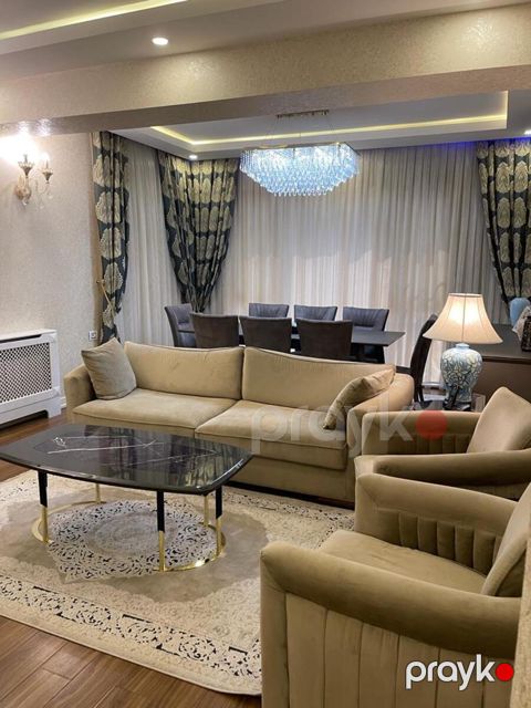 İcarəyə verilir 4 otaqlı yeni tikili 170 m²