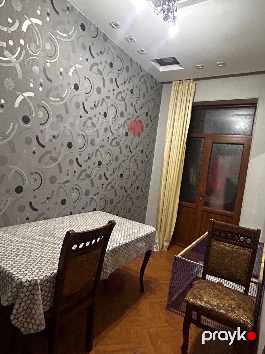 Satılır 2 otaqlı köhnə tikili 55 m² — Mənzil, Bakı (11)