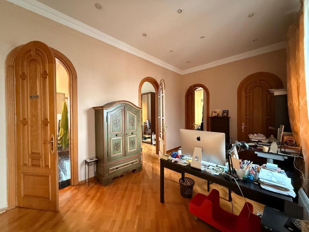 İcarəyə verilir 7 otaqlı köhnə tikili 500 m² — Mənzil, Bakı (6)