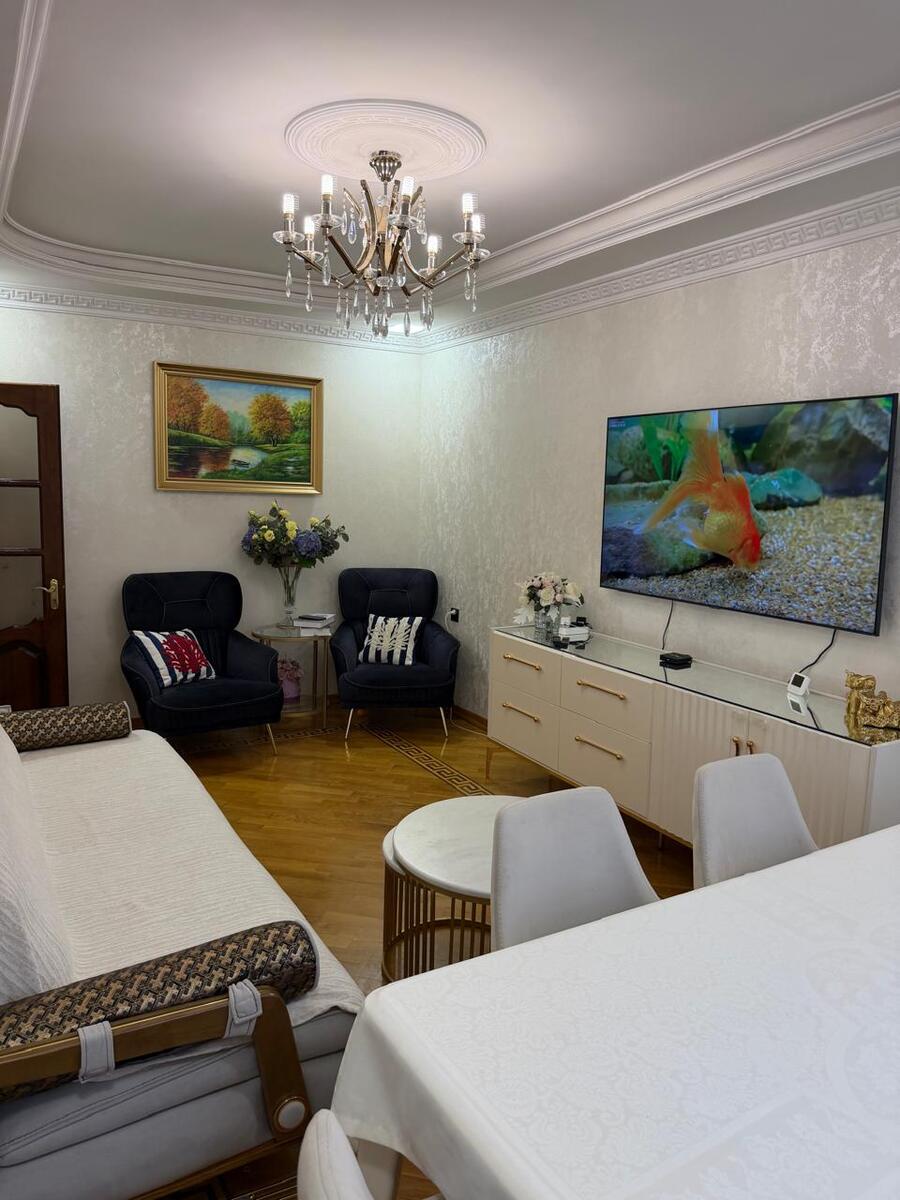 Satılır 2 otaqlı köhnə tikili 65 m² — Mənzil, Bakı (2)