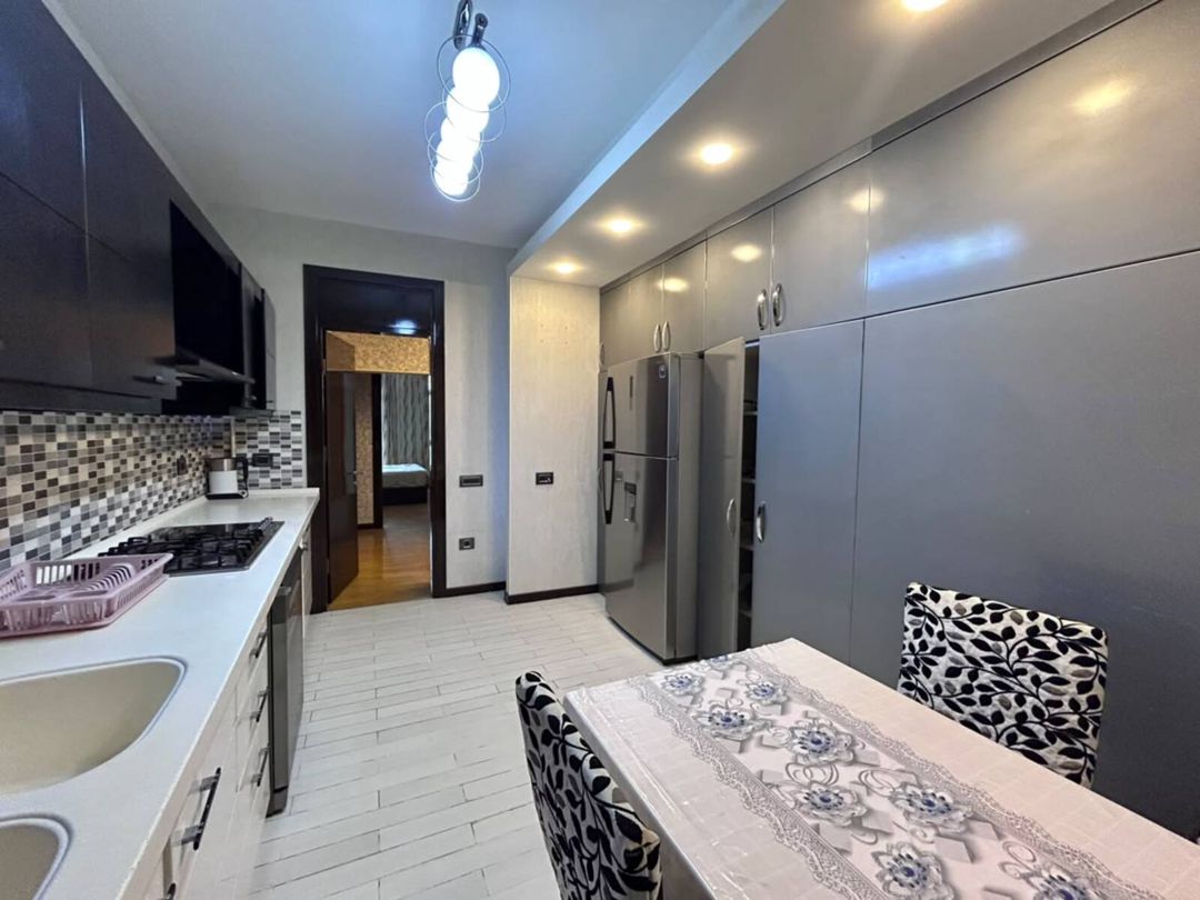 İcarəyə verilir 4 otaqlı yeni tikili 180 m² — Mənzil, Bakı (10)
