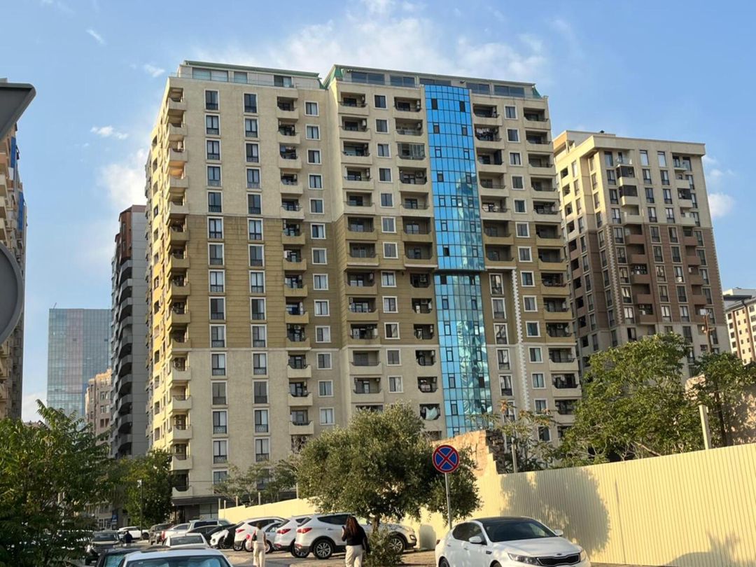 Satılır 3 otaqlı yeni tikili 81 m² — Mənzil, Bakı