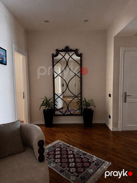 İcarəyə verilir 3 otaqlı yeni tikili 141 m²