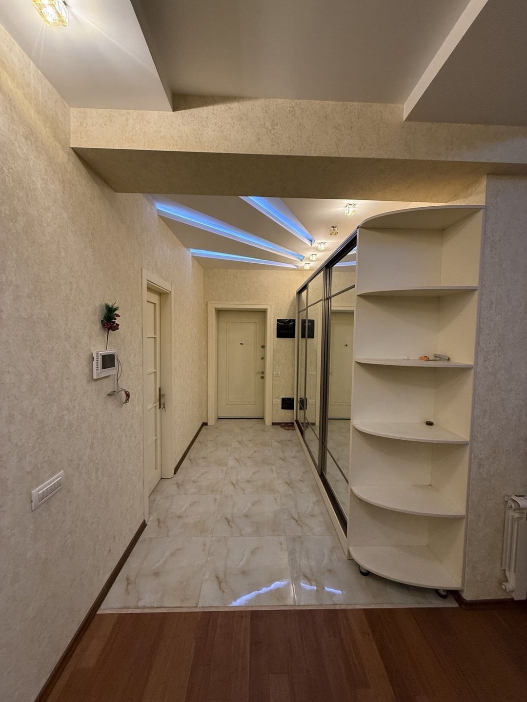 Satılır 5 otaqlı yeni tikili 190 m² — Mənzil, Bakı (8)