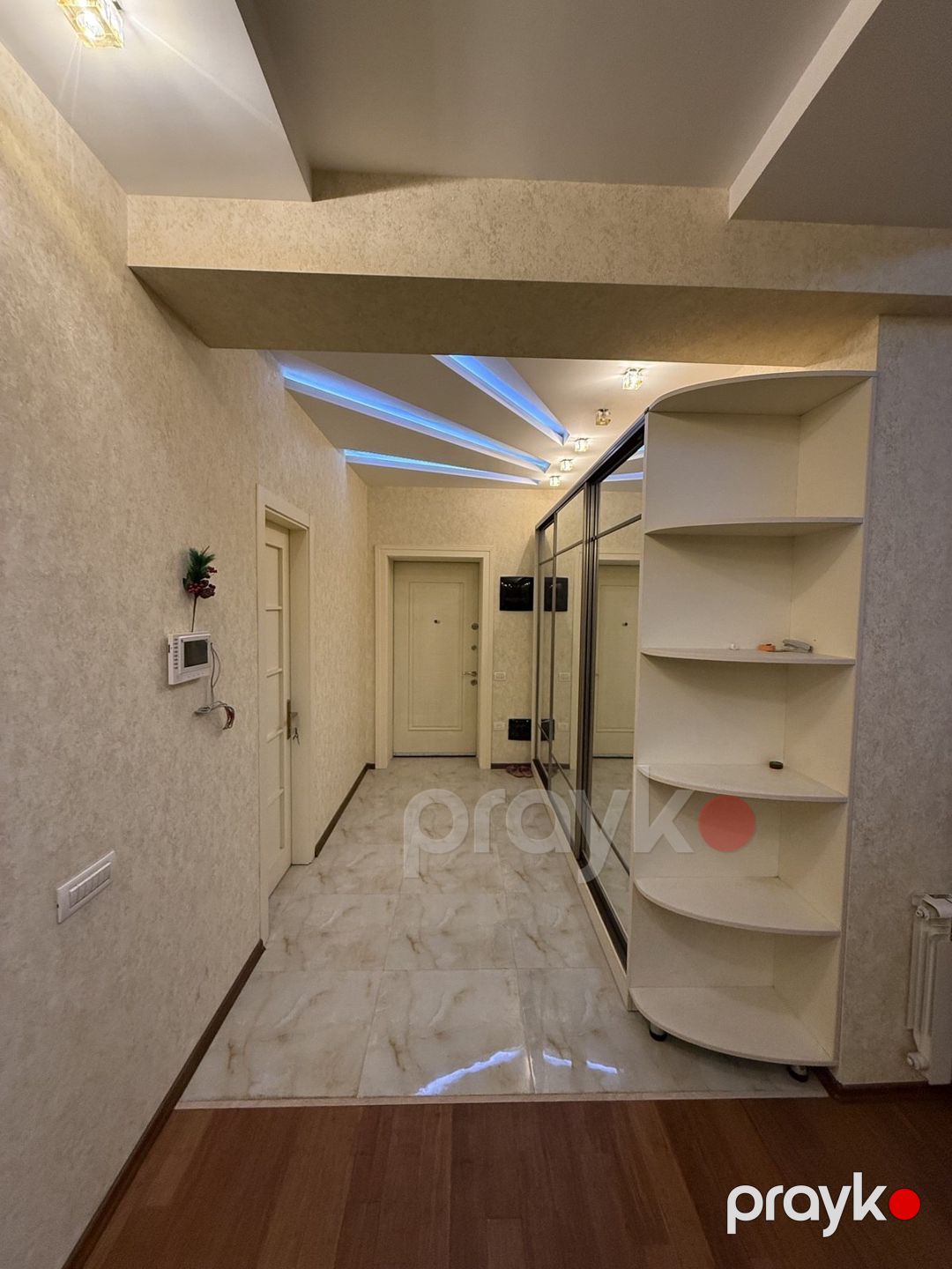 Satılır 5 otaqlı yeni tikili 200 m² — Mənzil, Bakı (8)