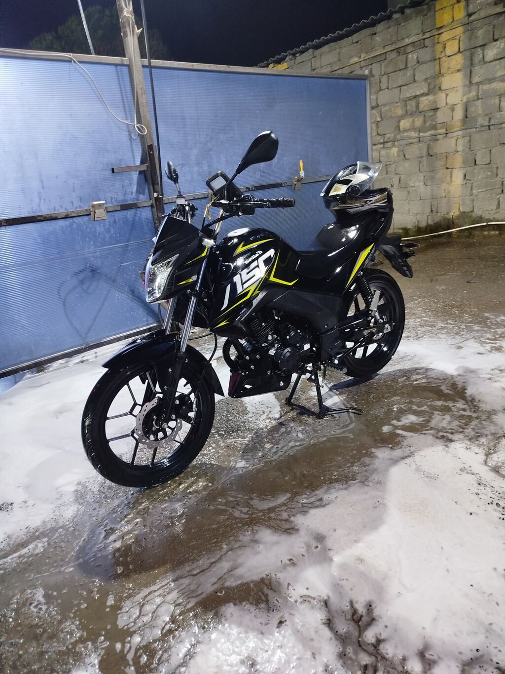 Sport-naked üslublu 150 cc motosiklet Xüsusiyyətlər: - 150 cc tək — Motosikletlər, Masazır (2)