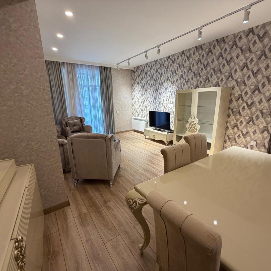 Satılır 4 otaqlı yeni tikili 176 m² — Mənzil, Bakı (2)