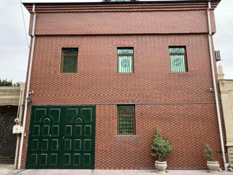 Satılır 8 otaqlı həyət evi/bağ evi 350 m² — Bakı