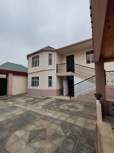 Satılır 5 otaqlı həyət evi/bağ evi 200 m² — Bakı