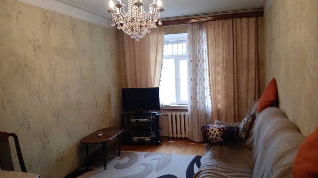 Satılır 2 otaqlı köhnə tikili 62 m² — Mənzil, Bakı