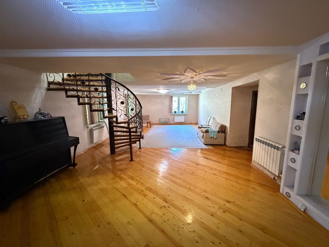 Satılır 7 otaqlı həyət evi/bağ evi 350 m² — Ev, villa, Bakı (11)