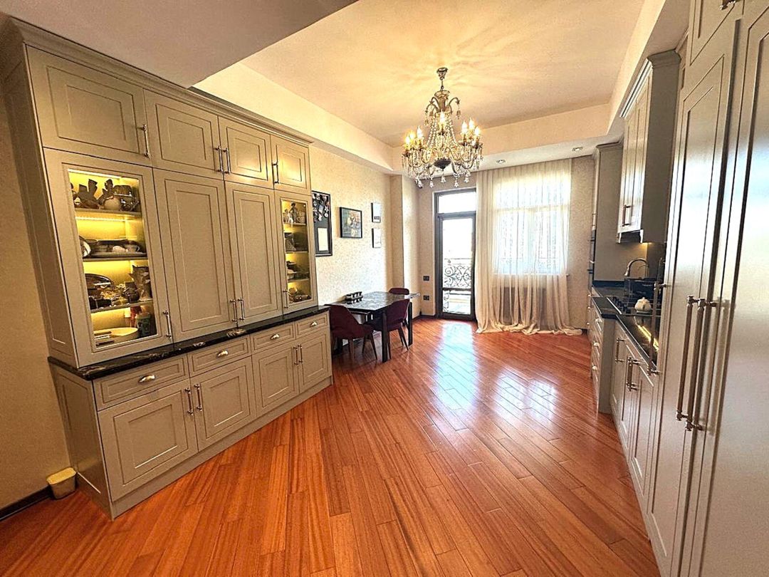 Satılır 5 otaqlı yeni tikili 280 m² — Mənzil, Bakı (9)