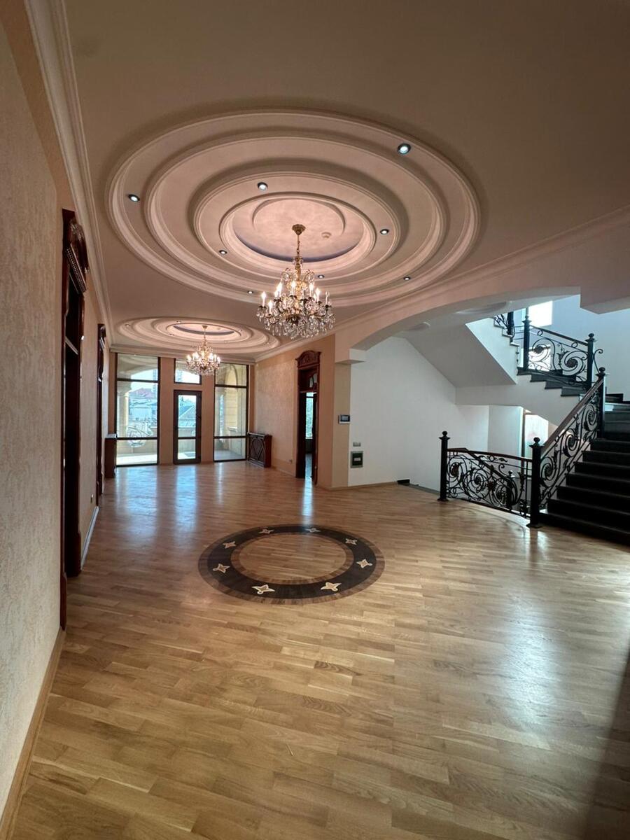 Satılır 12 otaqlı həyət evi/bağ evi 980 m² — Ev, villa, Bakı (9)