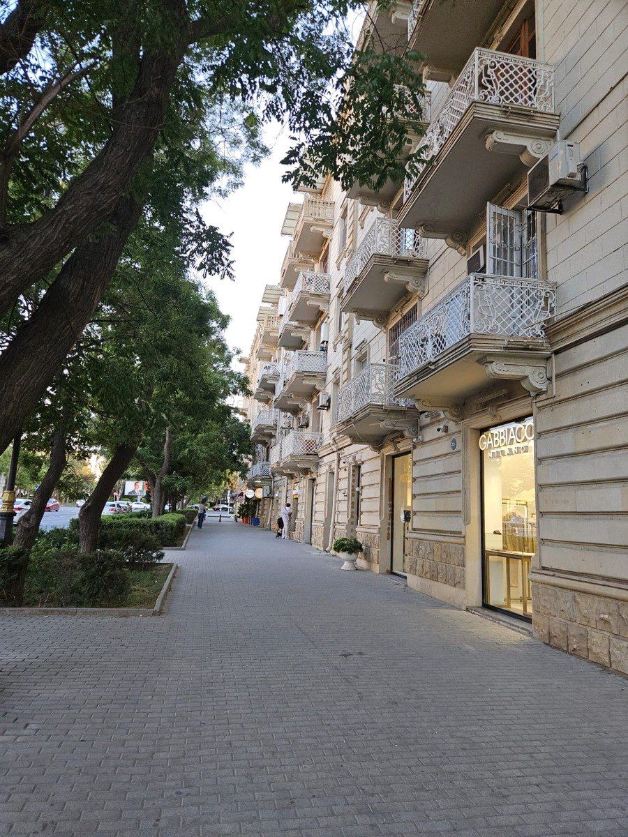 Satılır 4 otaqlı köhnə tikili 90 m² — Mənzil, Bakı (6)