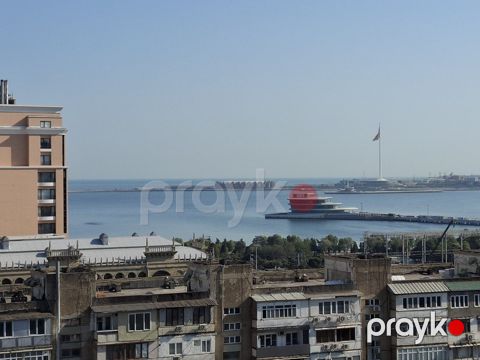 İcarəyə verilir 3 otaqlı yeni tikili 180 m²