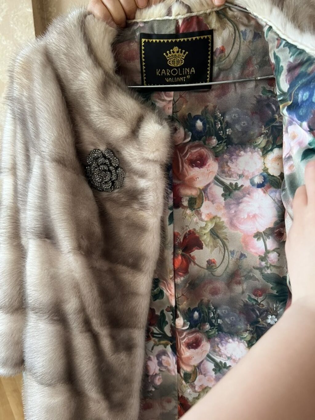 Brend: Karolina Valliant Model: qısa xəz palto (mink) — Şəxsi əşyalar, Bakı (3)