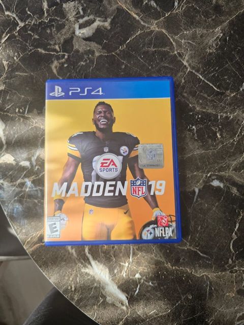 Məhsul: Madden NFL 19 – PS4 (Blu‑ray disk və orijinal qutu) — Bakı