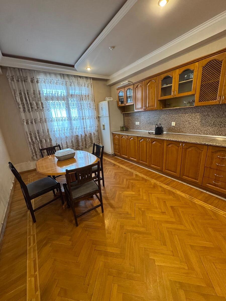 İcarəyə verilir 3 otaqlı yeni tikili 160 m² — Mənzil, Bakı (10)