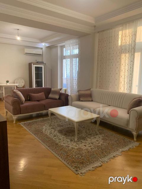 İcarəyə verilir 3 otaqlı yeni tikili 113 m²