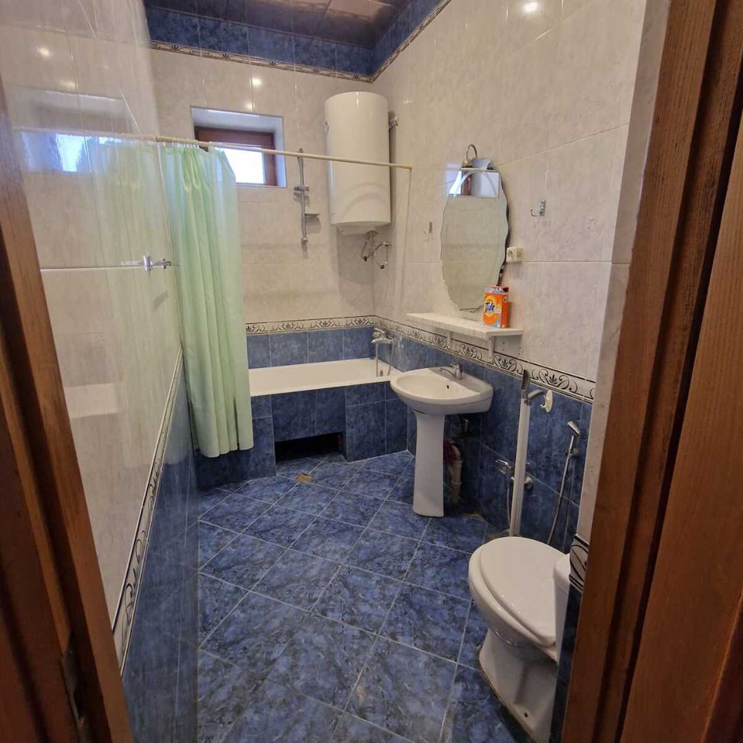 İcarəyə verilir 2 otaqlı köhnə tikili 75 m² — Mənzil, Bakı (9)