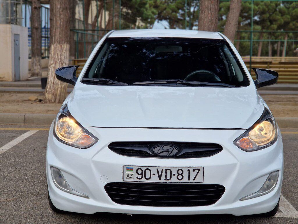 Hyundai Accent, 1.4 L, 2010 il, 289 698 km — Avtomobillər, Bakı (7)