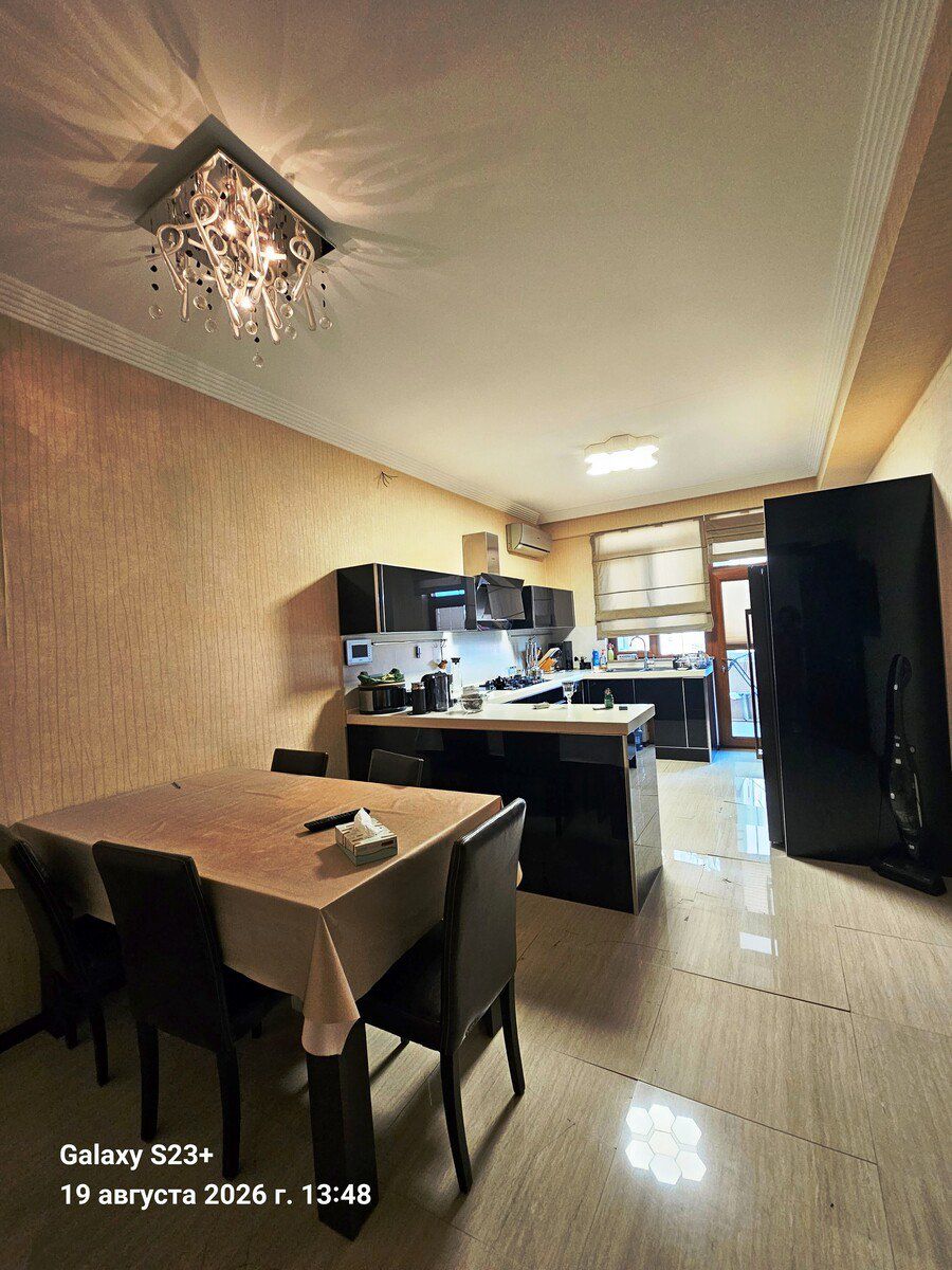 Satılır 4 otaqlı yeni tikili 196 m² — Mənzil, Bakı (8)