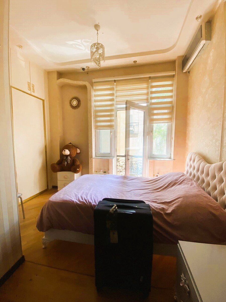 Satılır 4 otaqlı köhnə tikili 120 m² — Mənzil, Bakı (8)