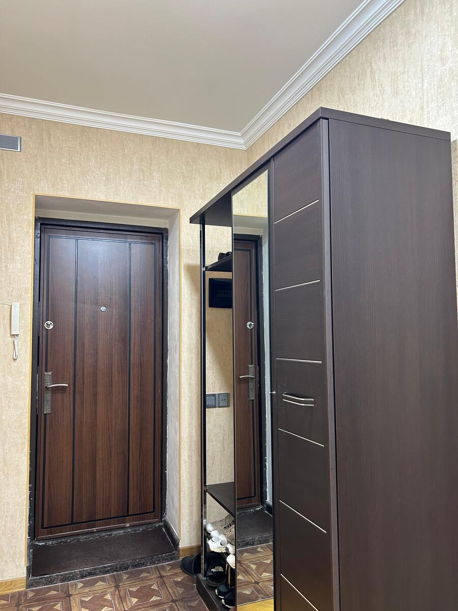 Satılır 4 otaqlı köhnə tikili 100 m² — Mənzil, Bakı (10)