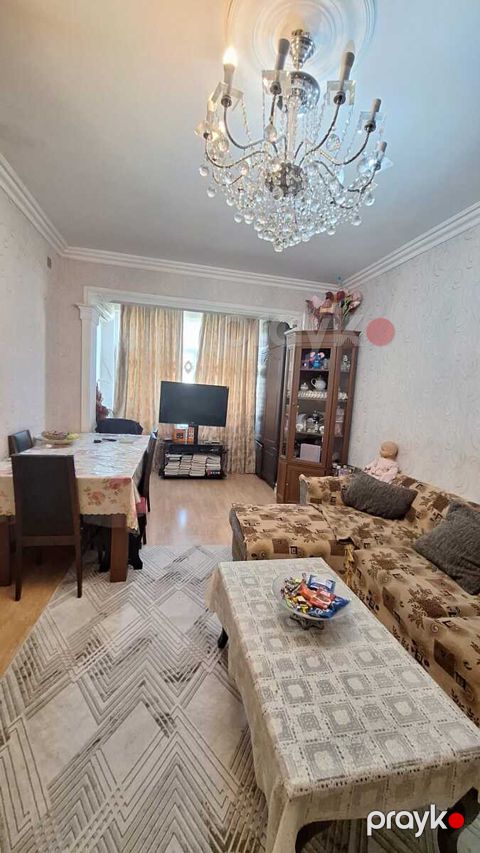 Satılır 2 otaqlı köhnə tikili 55 m²