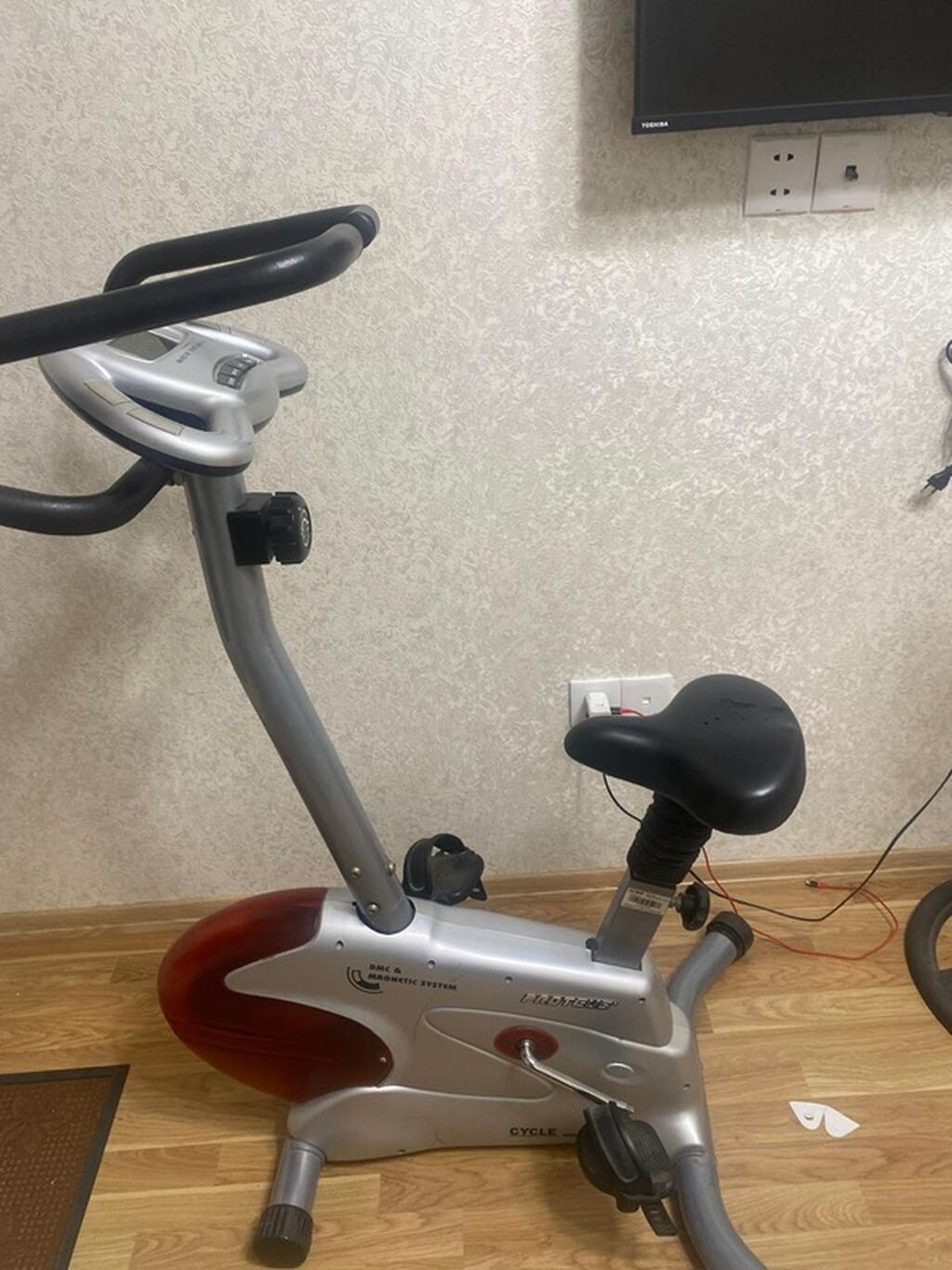 Proteus stasionar velotrenajor - Maqnitik müqavimət sistemi: hamar və — İdman və istirahət, Bakı (2)