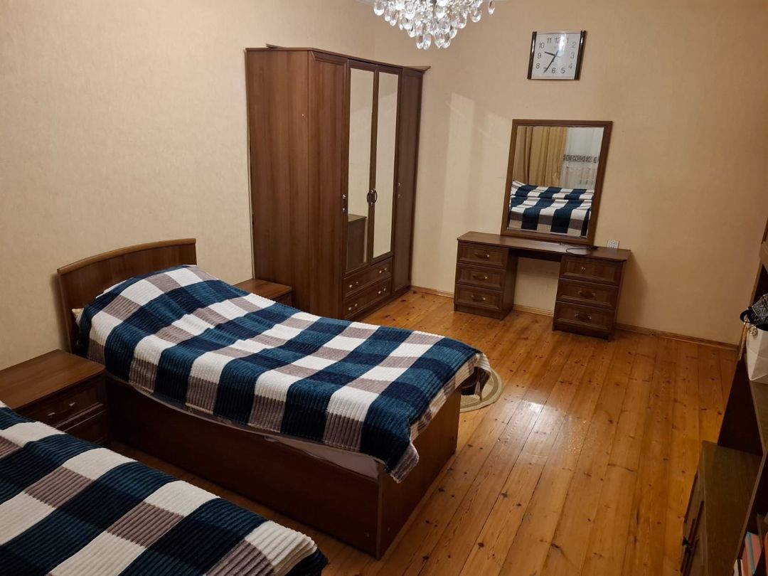 Satılır 3 otaqlı köhnə tikili 100 m² — Mənzil, Bakı (3)