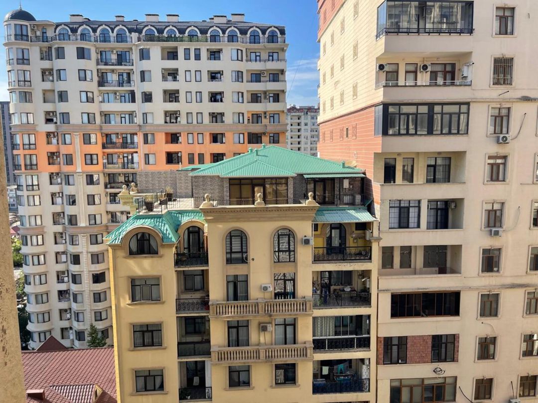 Satılır 4 otaqlı yeni tikili 188 m² — Mənzil, Bakı (5)