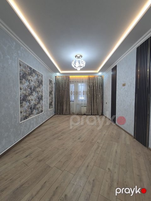 Satılır 2 otaqlı köhnə tikili 45 m²