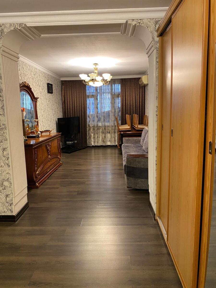 Satılır 4 otaqlı köhnə tikili 105 m² — Mənzil, Bakı (5)