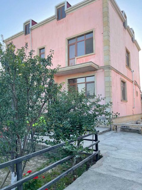 Satılır 7 otaqlı həyət evi/bağ evi 360 m² — Bakı