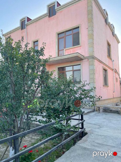 Satılır 7 otaqlı həyət evi/bağ evi 360 m²