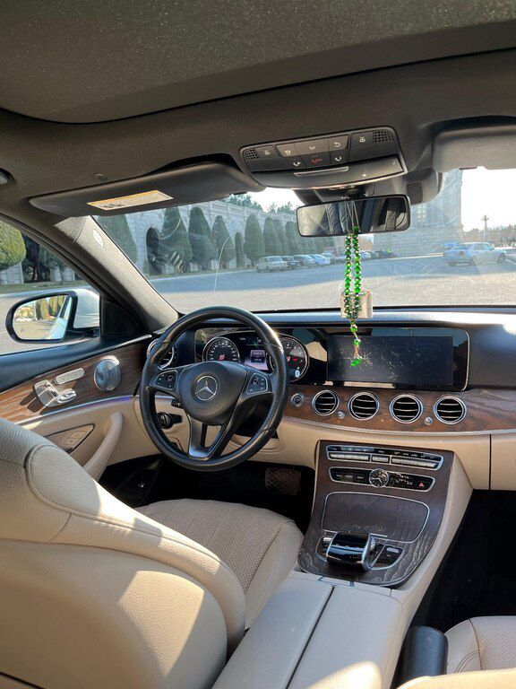 Mercedes E 300, 2.0 L, 2017 il, 134 000 km — Avtomobillər, Gəncə (8)