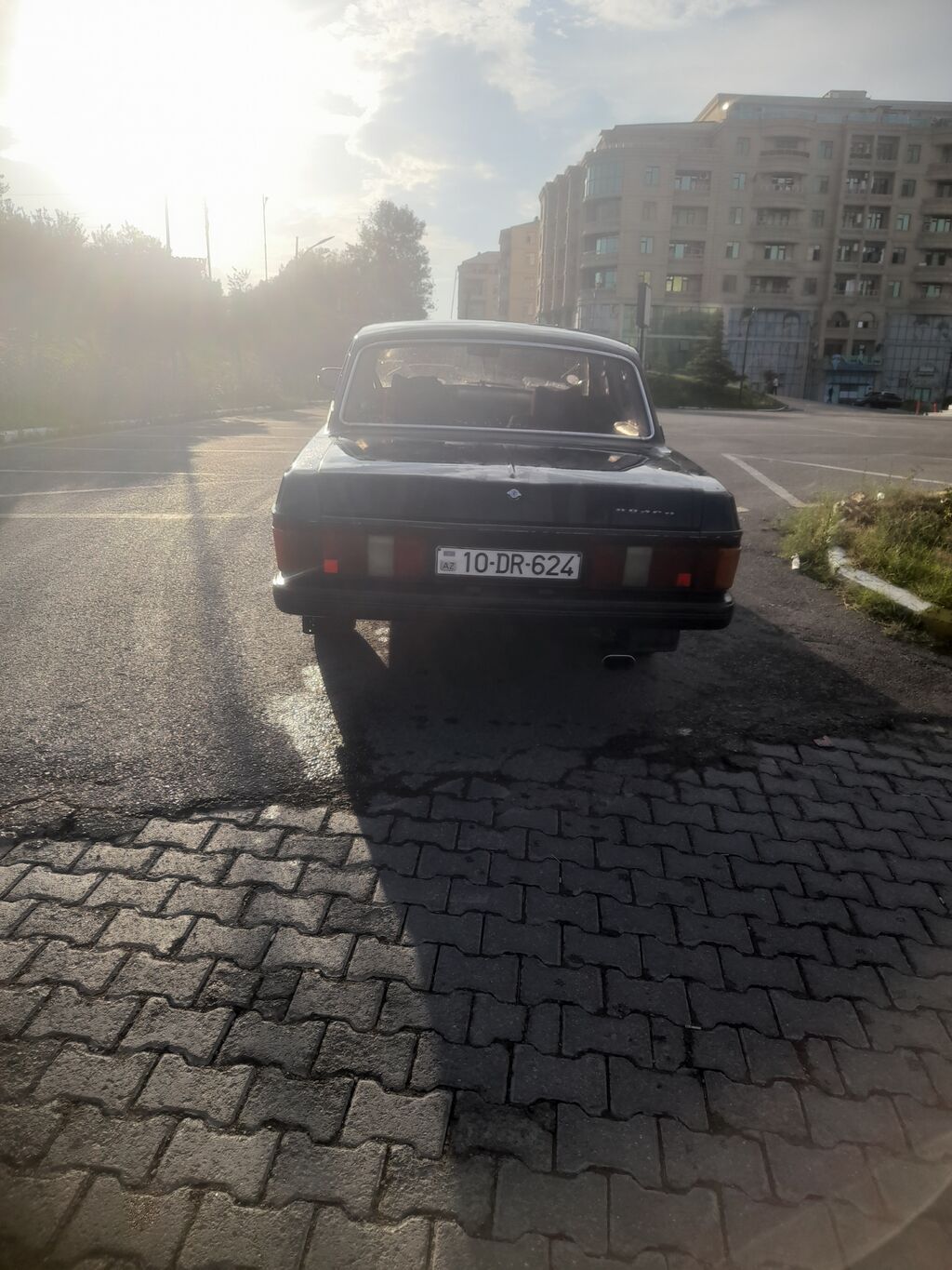 QAZ Volga 3129, qara rəng. Klassik sedan kuzov, xrom ön barmaqlıq — Avto, Bakı (3)