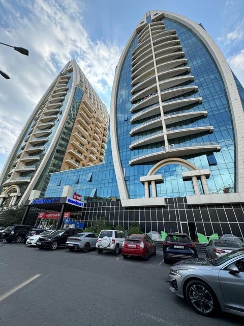 Satılır 3 otaqlı yeni tikili 114 m² — Bakı