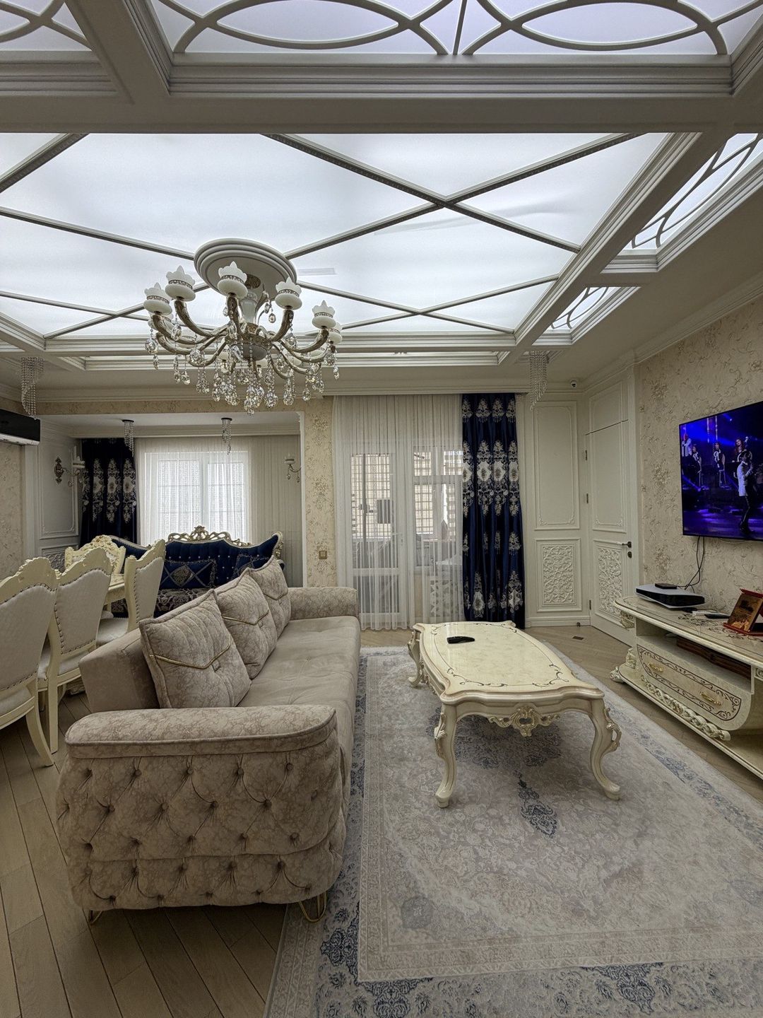 Satılır 4 otaqlı yeni tikili 200 m² — Mənzil, Bakı (2)