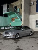 Mercedes-Benz E-Class: 3.2 l 2006 il Sedan — Avtomobil