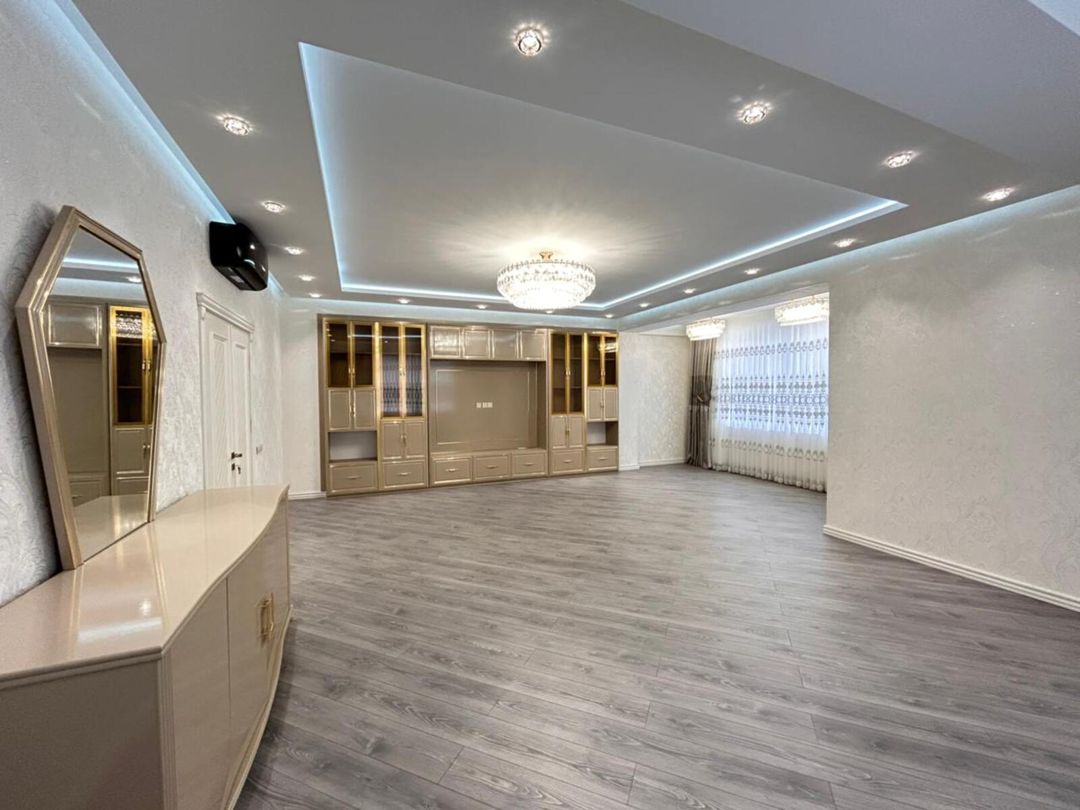 Satılır 4 otaqlı yeni tikili 184 m² — Mənzil, Bakı