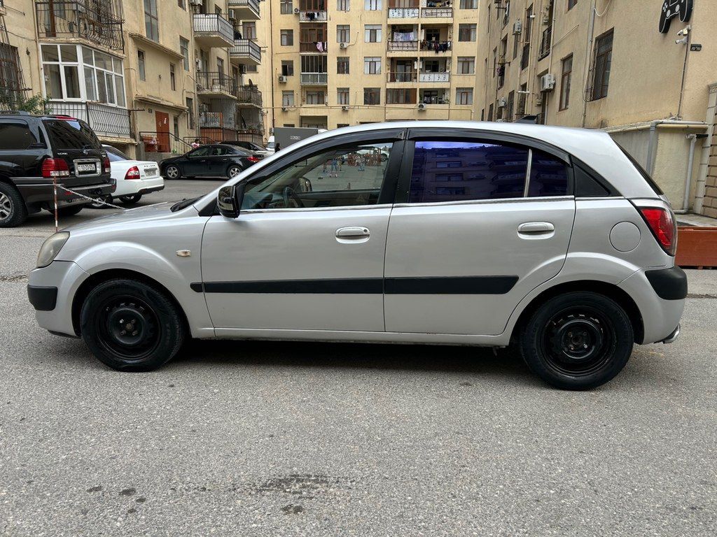 Kia Rio, 1.4 L, 2005 il, 327 000 km — Avtomobillər, Bakı (4)