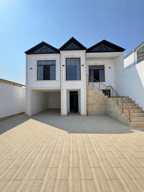 Satılır 4 otaqlı həyət evi/bağ evi 180 m² — Bakı